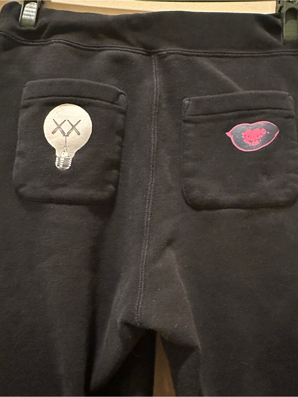 Uniqlo x Kaws Kids 2 Pairs Sweatpants Gray/Black Size 9-10 School Activewear - Picture 9 of 16